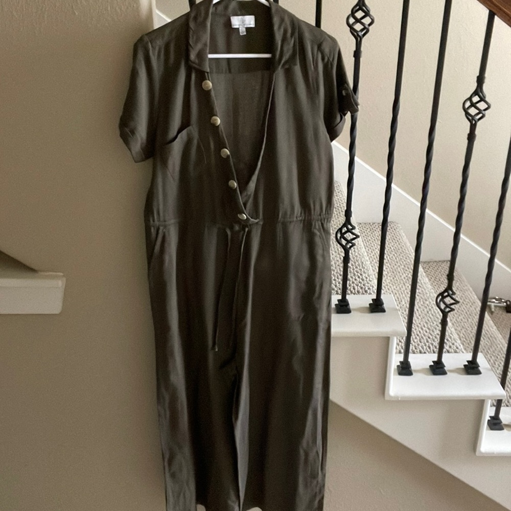 Patrons of Peace Sz L Olive Faux Button-up Jumpsuit
